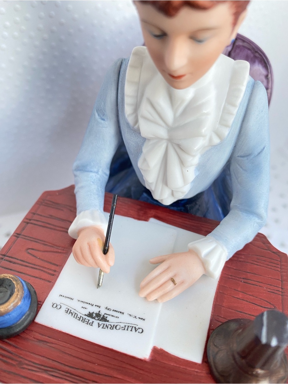 1985 Writer Lady Albee Award Victorian Broadway Custom Dressmaker Porcelain New - Picture 6 of 10